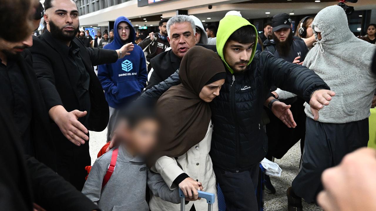 Second ‘ISIS bride’ group leaves Syrian refugee camp